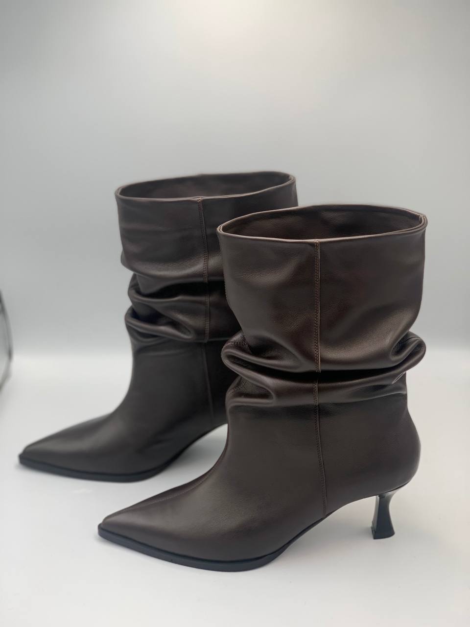 Ботильйони жіночі шкіряні CS6085B12WBRN