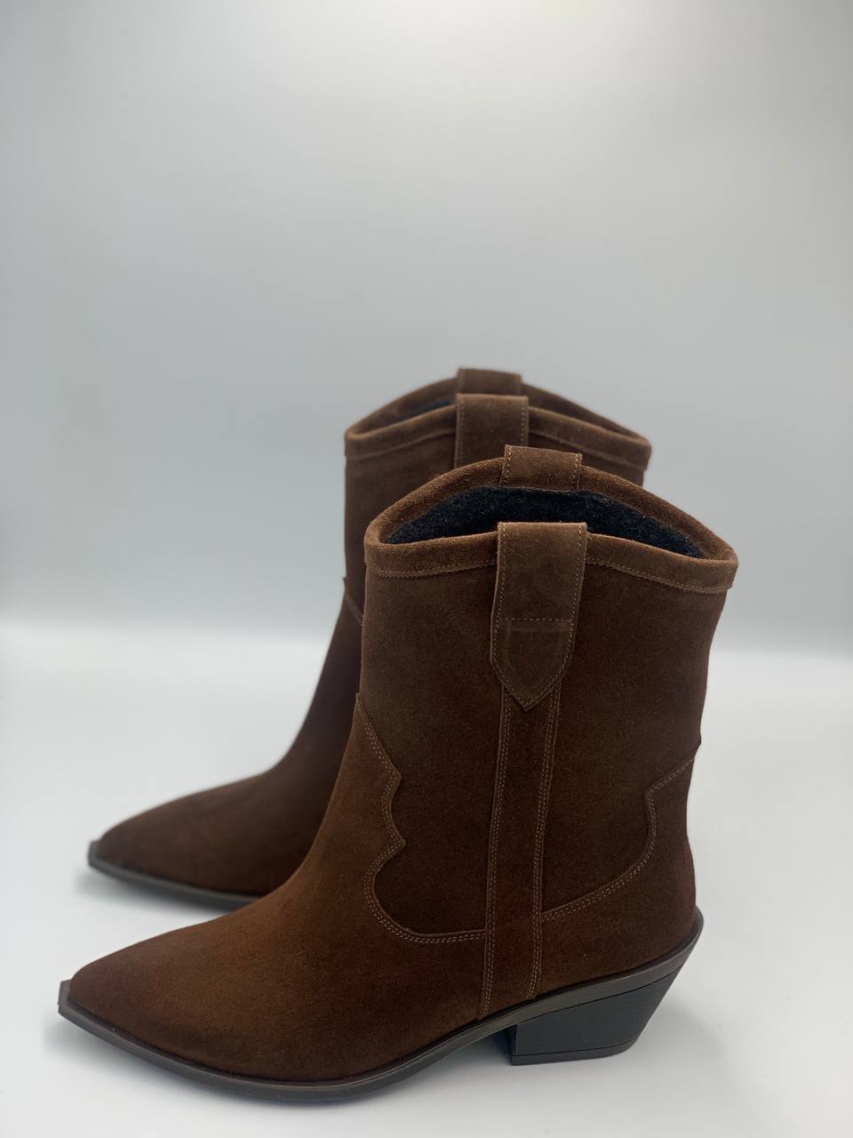 Черевики жіночі замшеві козаки на байці CSB10/1WVBRN