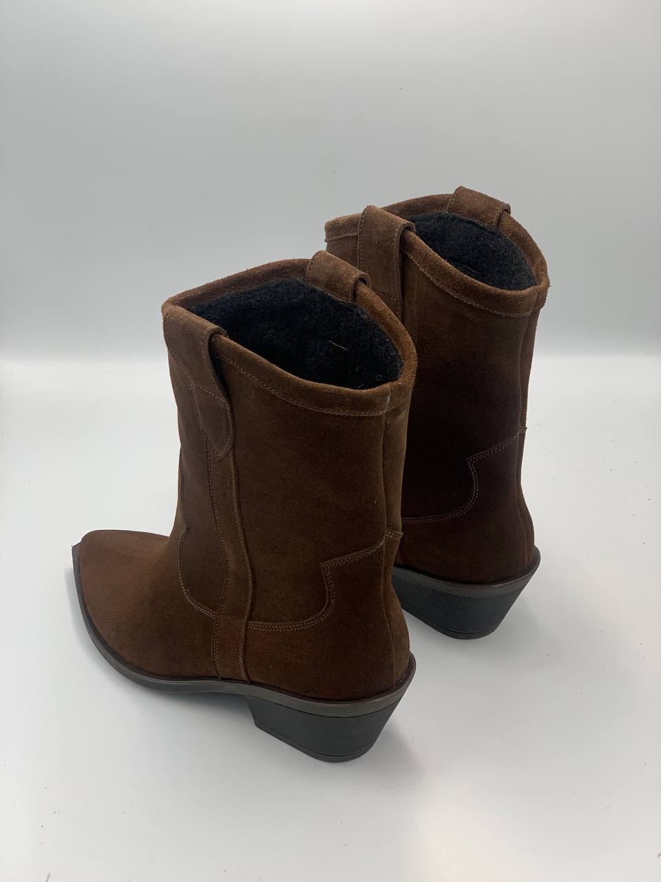 Черевики жіночі замшеві козаки на байці CSB10/1WVBRN