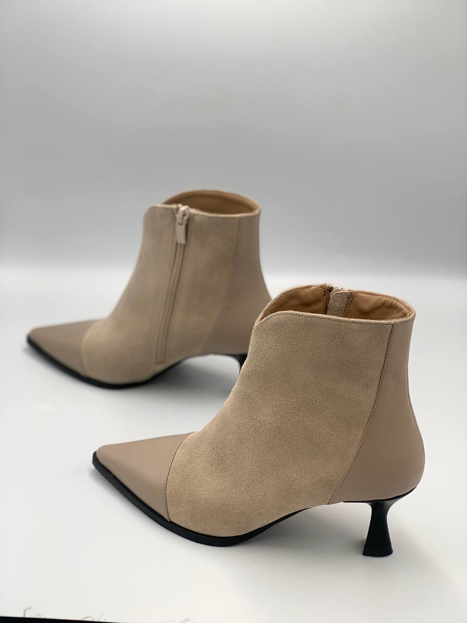 Ботильйони жіночі з натуральної замші CS6085B17WVNUDE