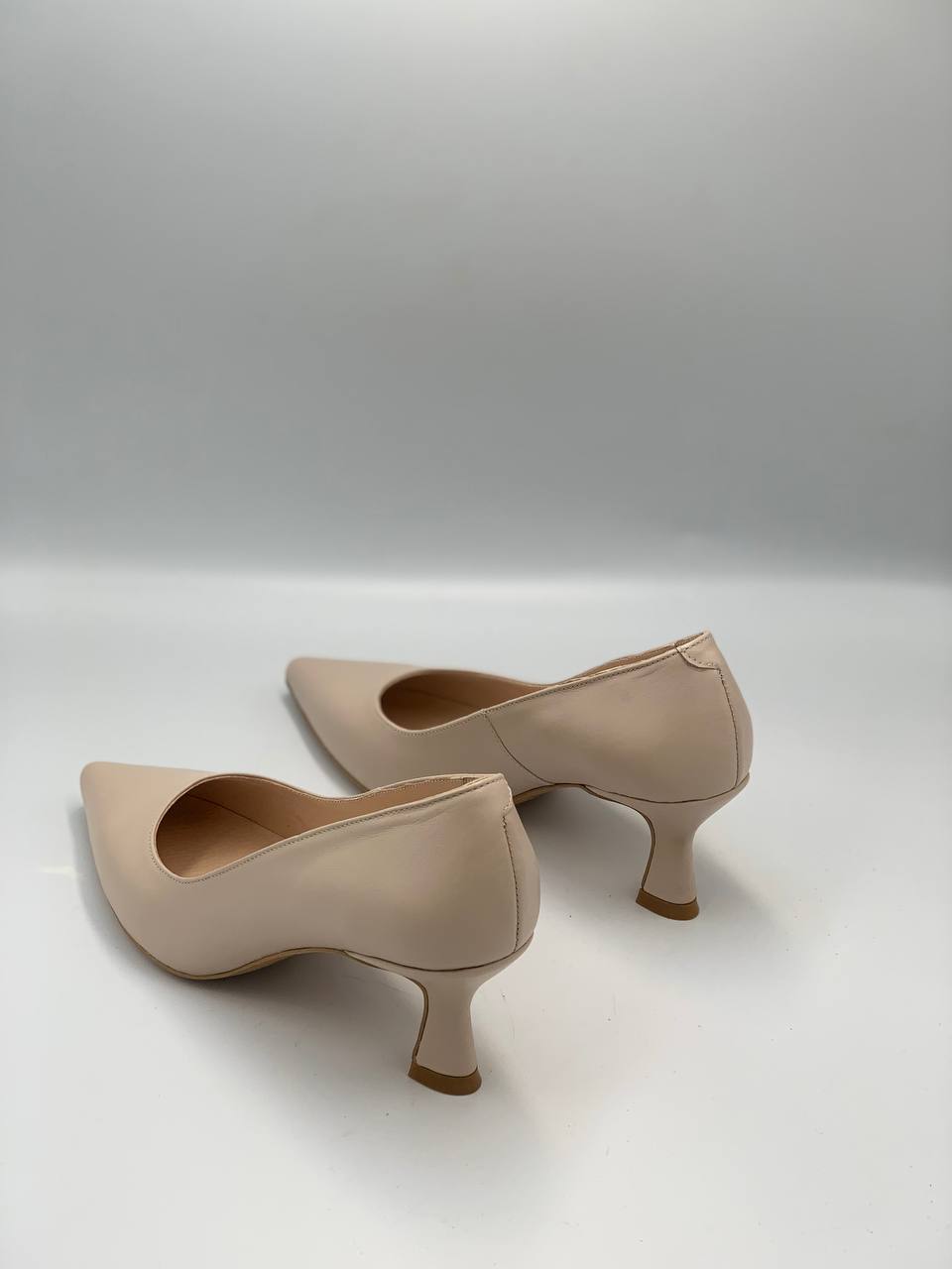 Туфлі-човники шкіряні CSLD56085WBG Туфлі-човники шкіряні CSLD56085WBG