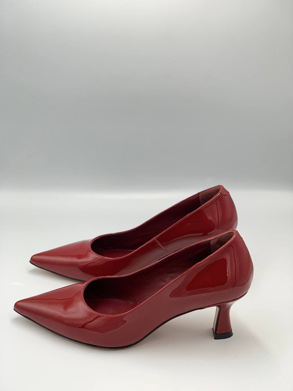 Туфлі-човники лакові СSLD56085W_BRD