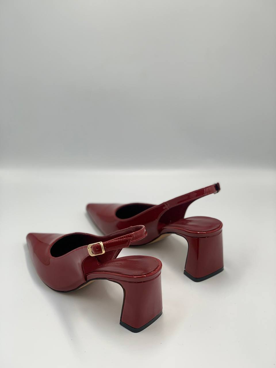 Слінгбеки лакові CST76085W_BRD